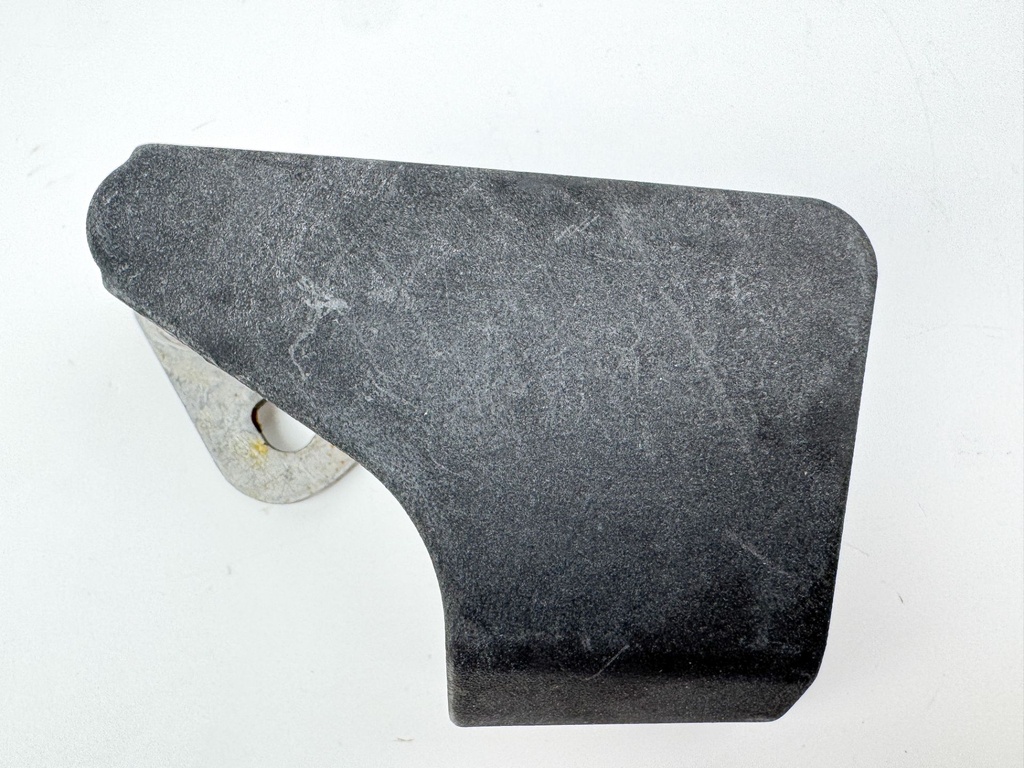 2010 Evinrude 250 HP 2 Stroke Outboard Starboard Latch Handle 5005708 OEM