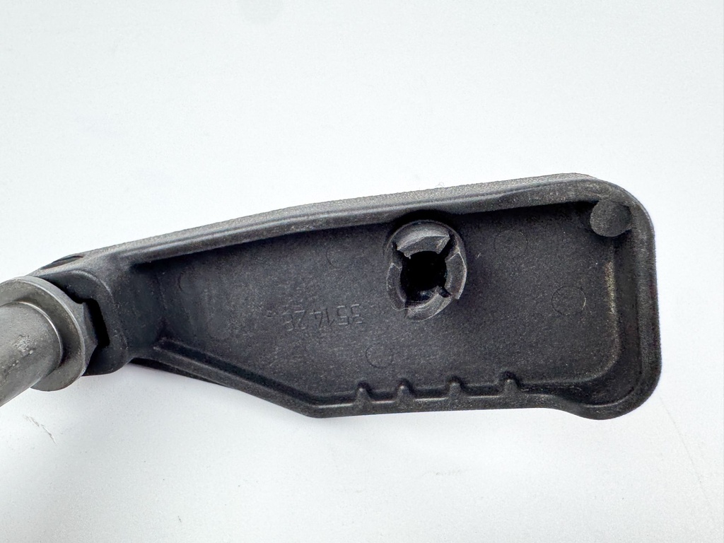 2010 Evinrude 250 HP 2 Stroke Outboard Rear Latch Handle 5005709 OEM