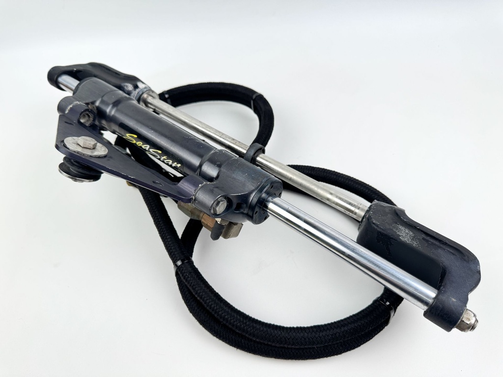 SeaStar Front Mount Outboard Hydraulic Steering Cylinder Assembly Ram HC5345