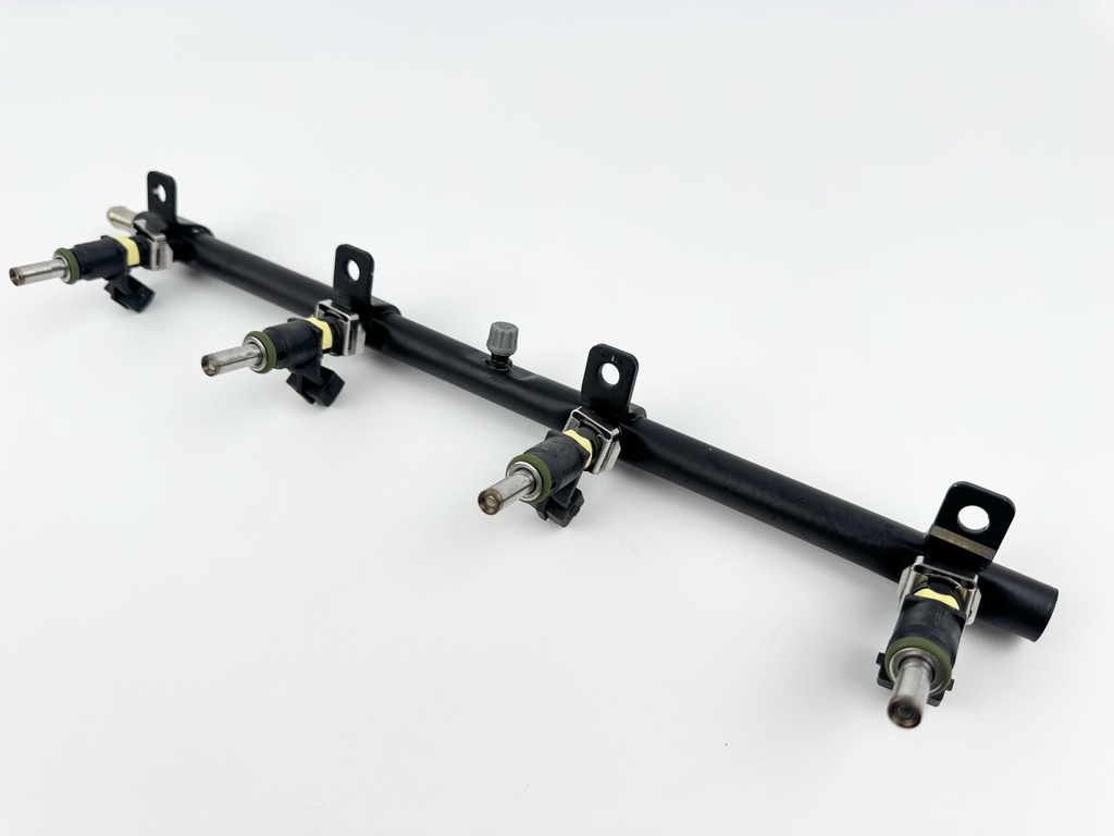 2017 Mercury 150 HP 4 Stroke Outboard Fuel Injector Set W/ Rail 8M6000652 OEM