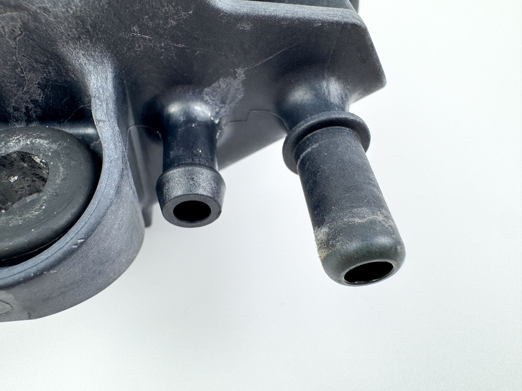 2017 Mercury 150 HP 4 Stroke Outboard FSM Fuel Supply Module 8M0057676 OEM