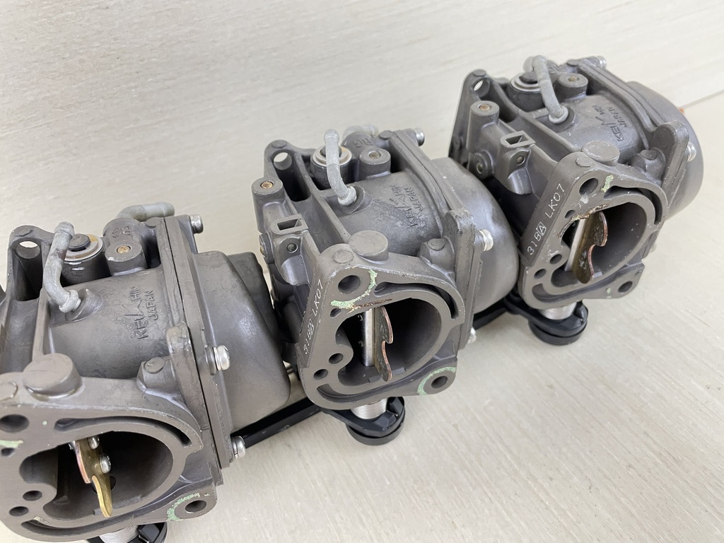 1998 Honda 50HP BF50 4 Stroke Outboard Carburetor Set 16100-ZW4-D23ZA