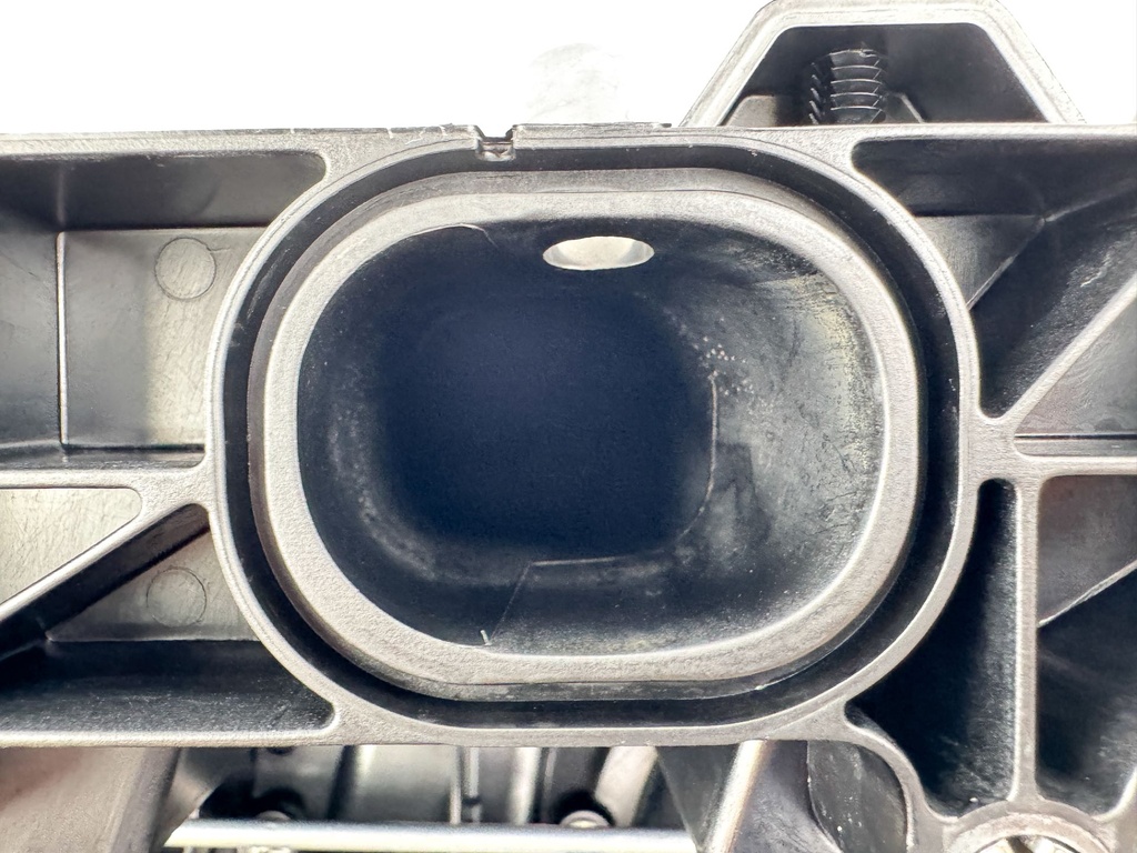 2017 Mercury 150 HP 4 Stroke Outboard Intake Manifold 8M0057685 OEM