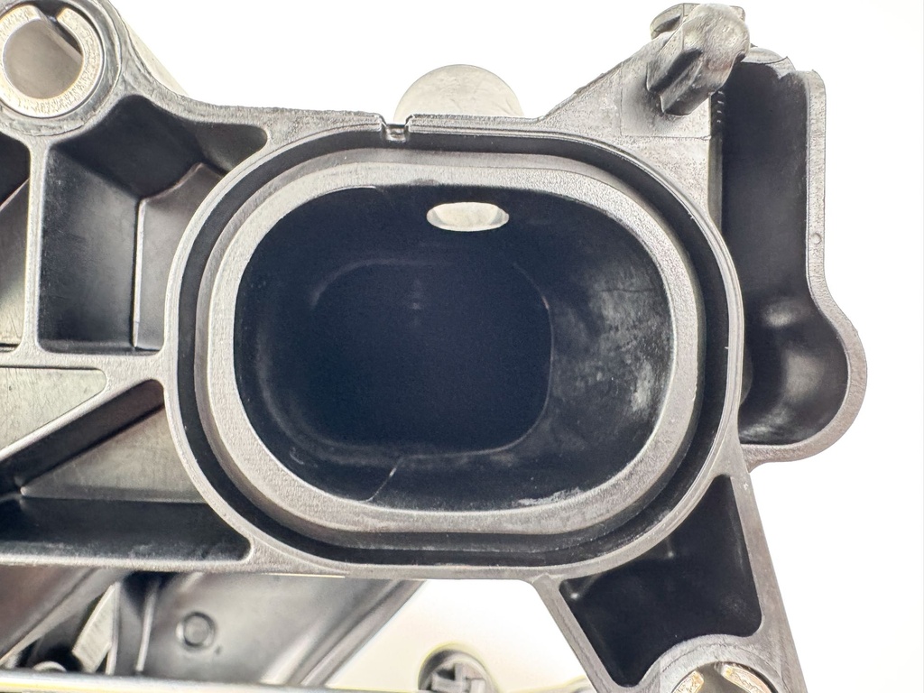 2017 Mercury 150 HP 4 Stroke Outboard Intake Manifold 8M0057685 OEM