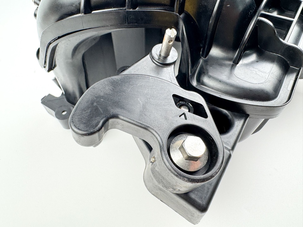 2017 Mercury 150 HP 4 Stroke Outboard Intake Manifold 8M0057685 OEM