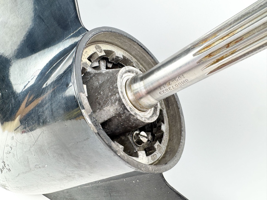 Mercury 150HP 4 Stroke 25" XL 3.0L Lower Unit Gear Case Standard Rotation 8M0099221