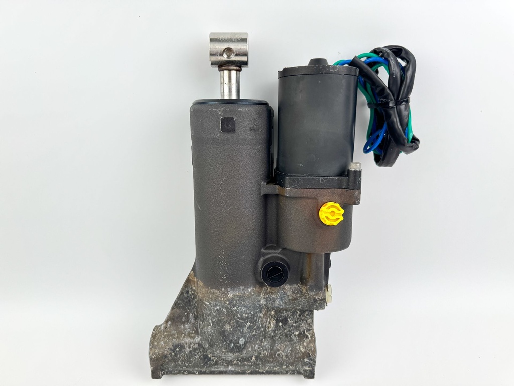 2017 Mercury 150 HP 4 Stroke Outboard Power Trim Tilt Unit 8M0168241 OEM