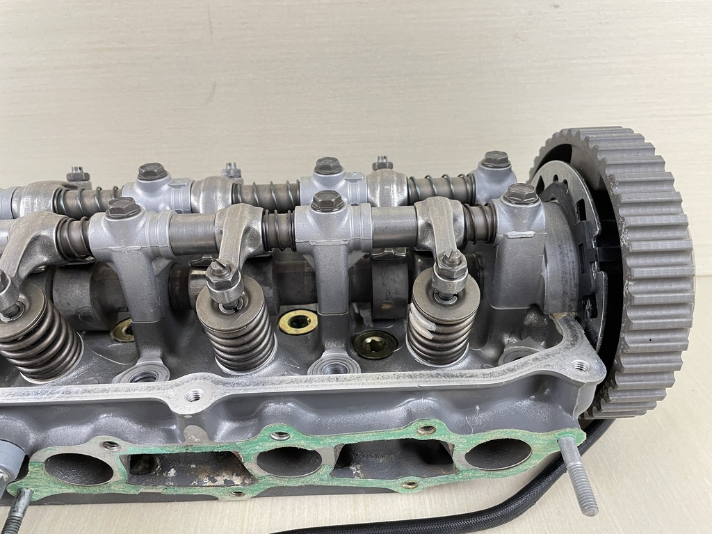 1998 Honda 50HP BF50 4 Stroke Outboard Cylinder Head Assembly 12200-ZW4-H01ZA
