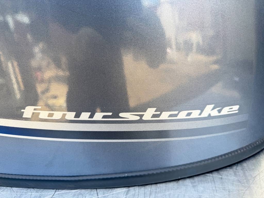 2014 + Yamaha 115HP 4 Stroke Outboard Top Cowling Cover Hood 6EK-42610-02-00