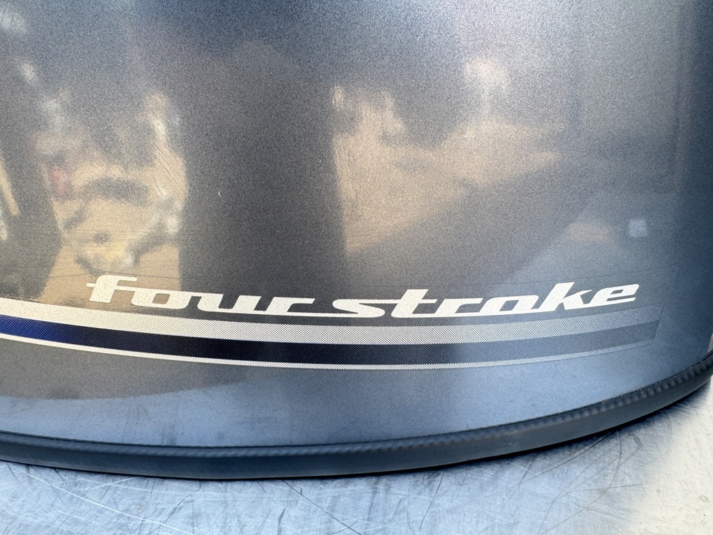 Yamaha 115HP 4 Stroke Outboard Top Cowling Cover Hood 6EK-42610-00-00 2014+