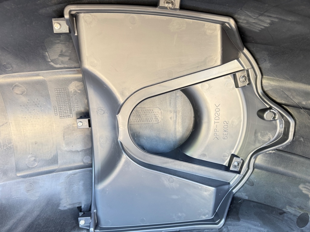 Yamaha 115HP 4 Stroke Outboard Top Cowling Cover Hood 6EK-42610-00-00 2014+