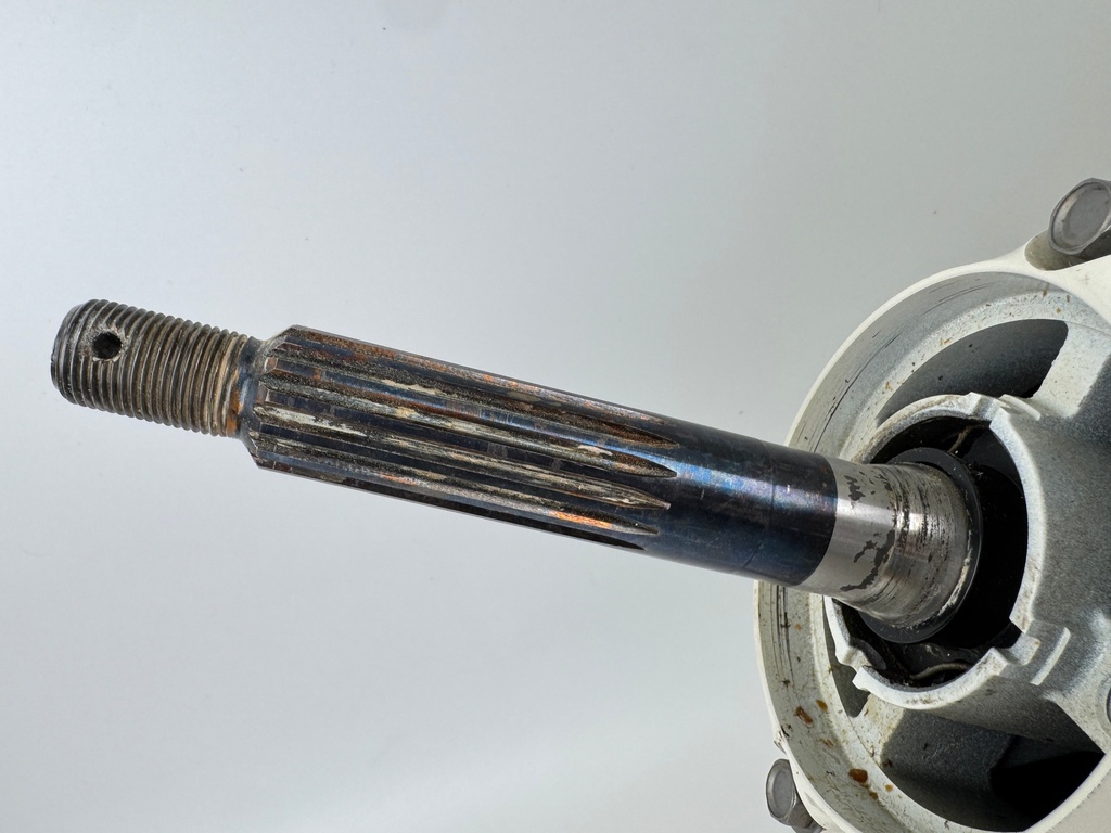 2001-18 Suzuki 115 140 HP 4 Stroke Outboard 25" XL Long Lower Unit Gear Case