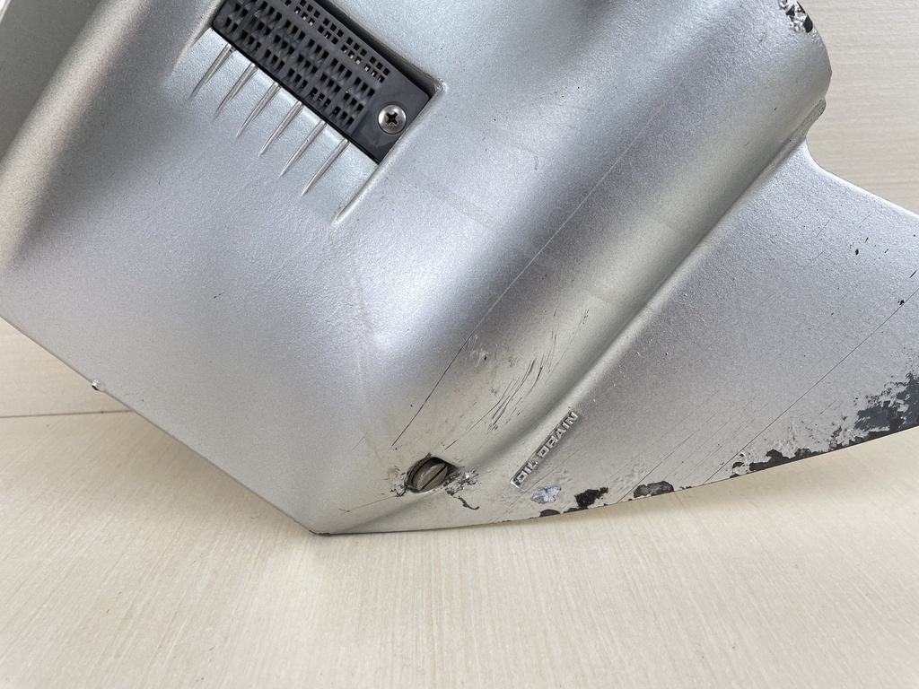 1998 Honda 50HP 4 Stroke Outboard 20" L Lower Unit Gear Case RH 41100-ZW4-H13ZA  