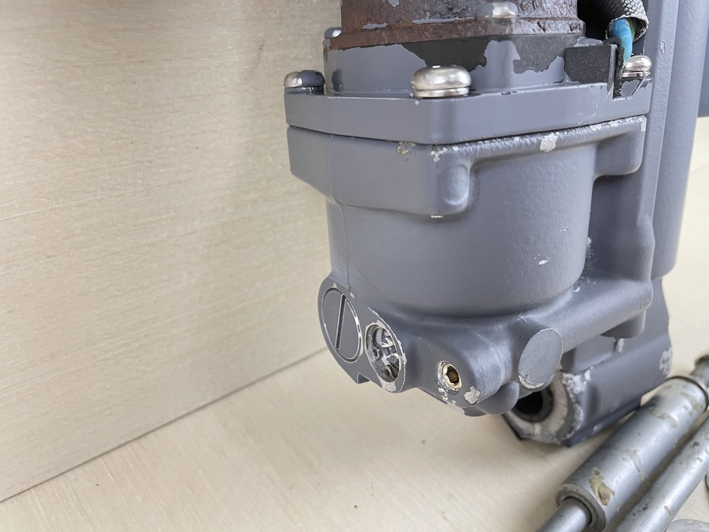 1998 Honda 50HP 4 Stroke Outboard Power Trim & Tilt Unit Assembly 56000-ZV5-823ZA