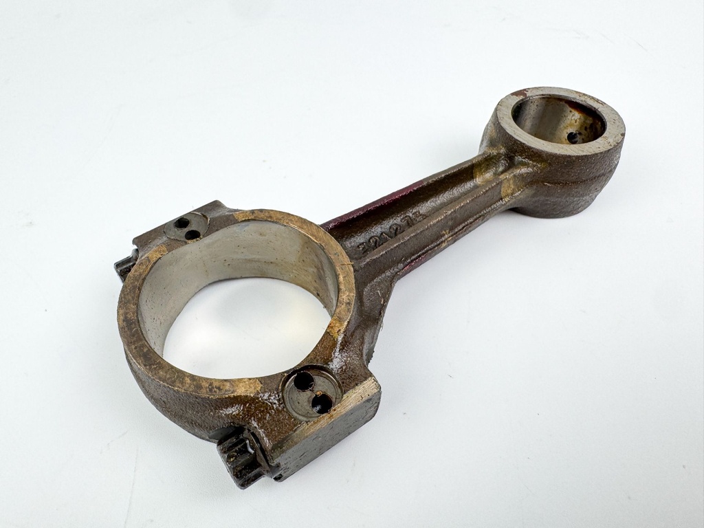 Evinrude Johnson New Old OEM Connecting Rod Assembly 387465