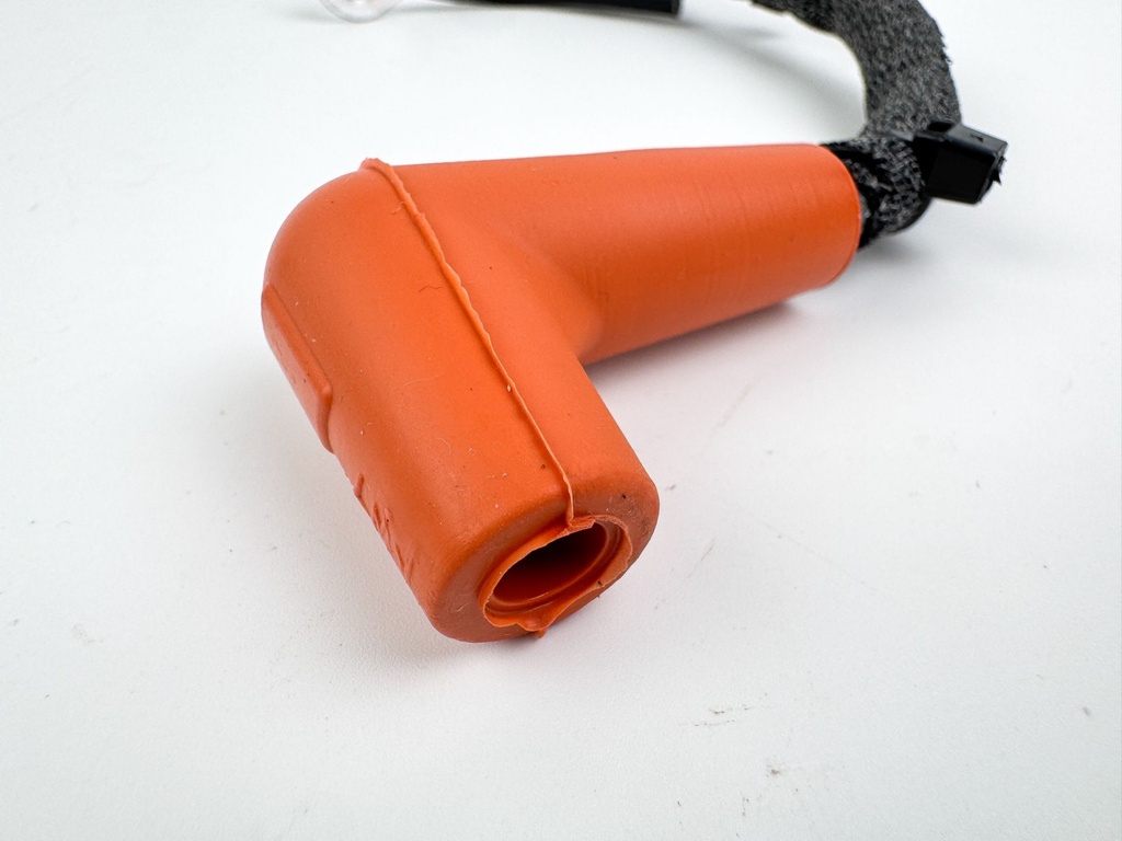 Evinrude Johnson New Old OEM Spark Plug Lead Assembly 5007636