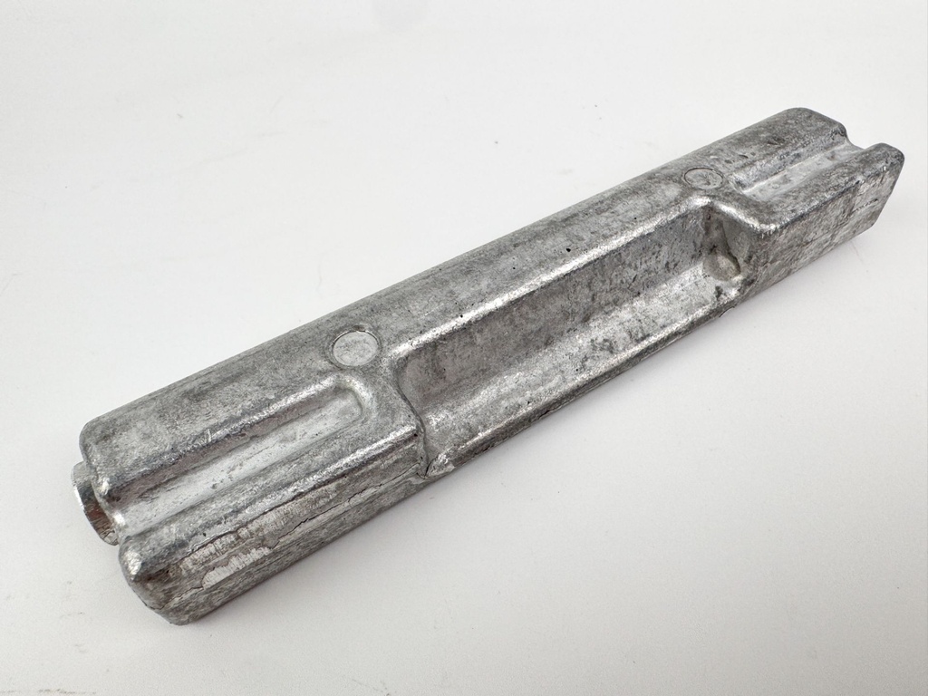 Evinrude Johnson New Old OEM Anode / Screw Kit 5010190