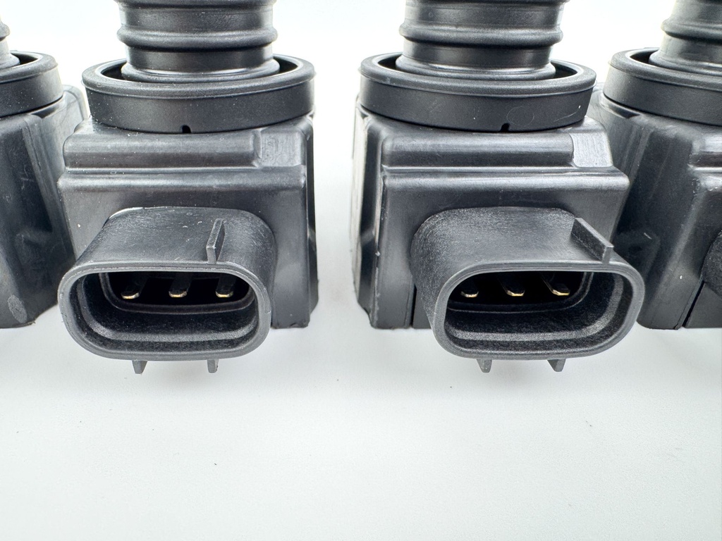 2010 Suzuki 250 HP 4 Stroke Outboard Ignition Coil Set 33410-93J00 OEM