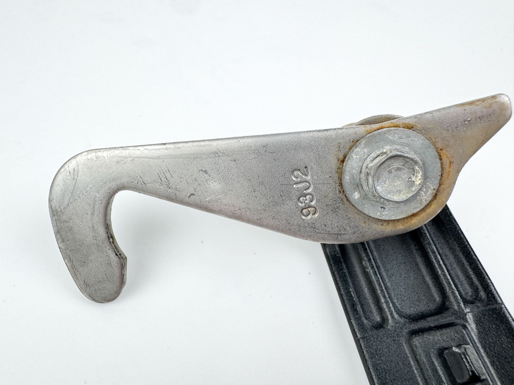 2010 Suzuki 250 HP 4 Stroke Outboard Port Latch Handle 61634-93J00-0EP OEM