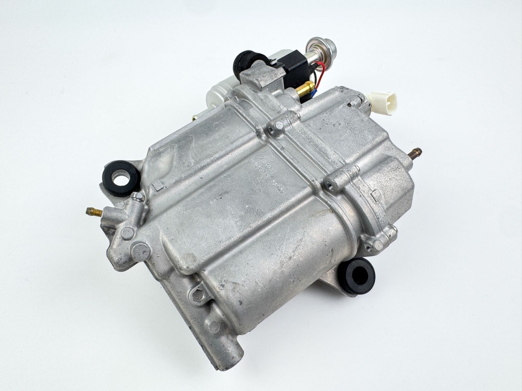 Suzuki DF 200 225 250 HP 4 Stroke Outboard Vapor Separator Tank VST 15600-93J02 OEM