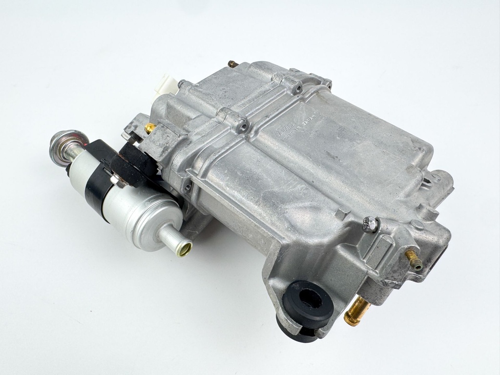 Suzuki DF 200 225 250 HP 4 Stroke Outboard Vapor Separator Tank VST 15600-93J02 OEM