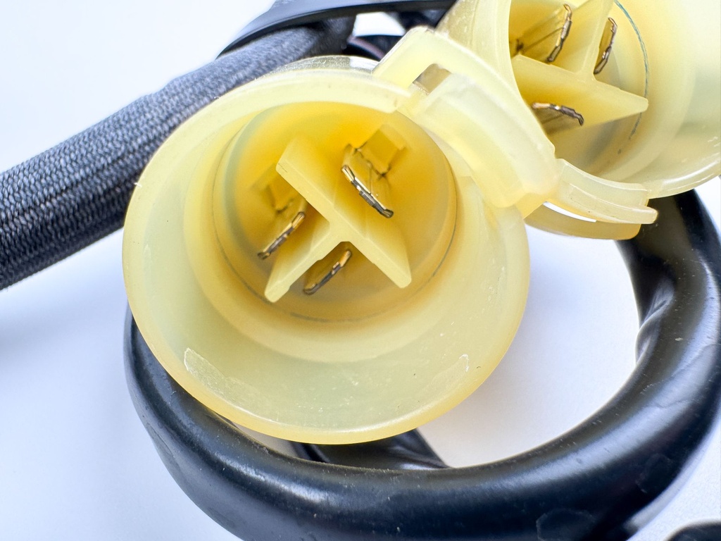 Suzuki DF 200 225 250 HP 4 Stroke Outboard Stator Charging Coil 32120-93J10 OEM