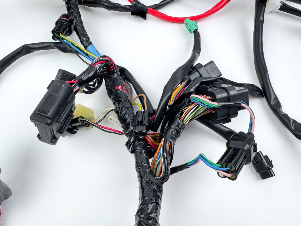 2010 Suzuki 250 HP 4 Stroke Outboard Engine Wire Harness 36610-93JF0 OEM