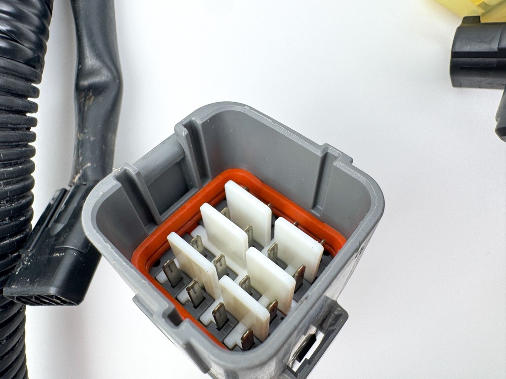 2010 Suzuki 250 HP 4 Stroke Outboard Engine Wire Harness 36610-93JF0 OEM