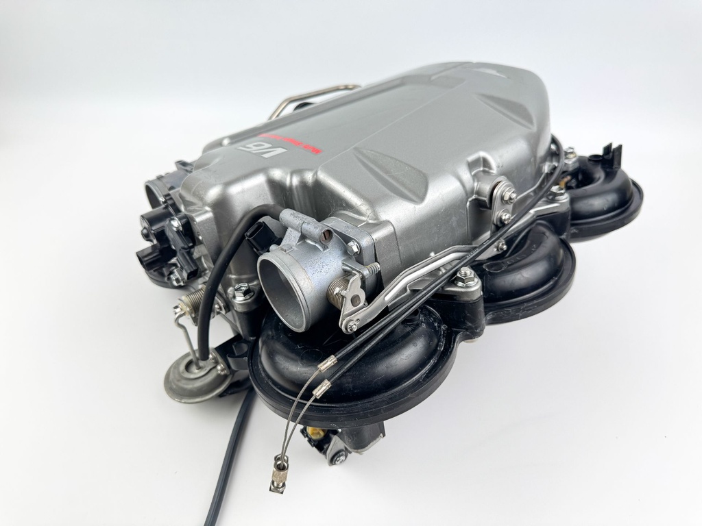 2010 Suzuki 250 HP 4 Stroke Outboard Air Intake Collector 13130-93J21 OEM