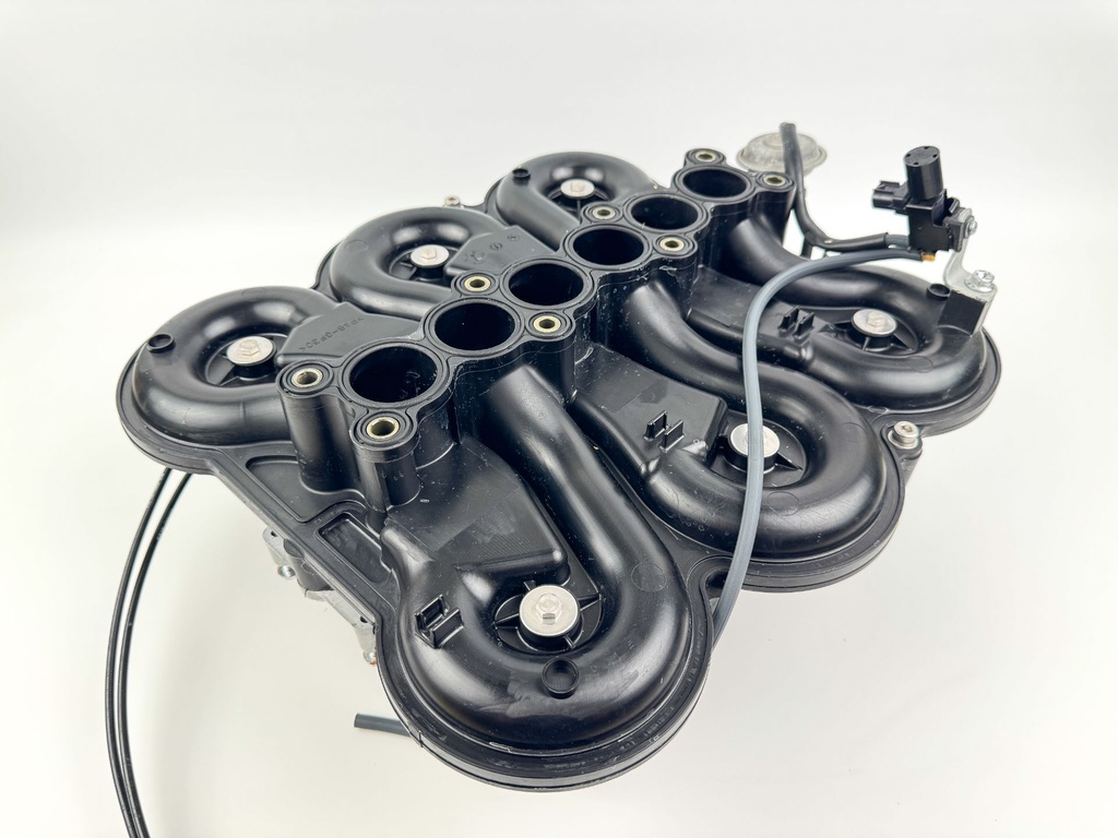 2010 Suzuki 250 HP 4 Stroke Outboard Air Intake Collector 13130-93J21 OEM