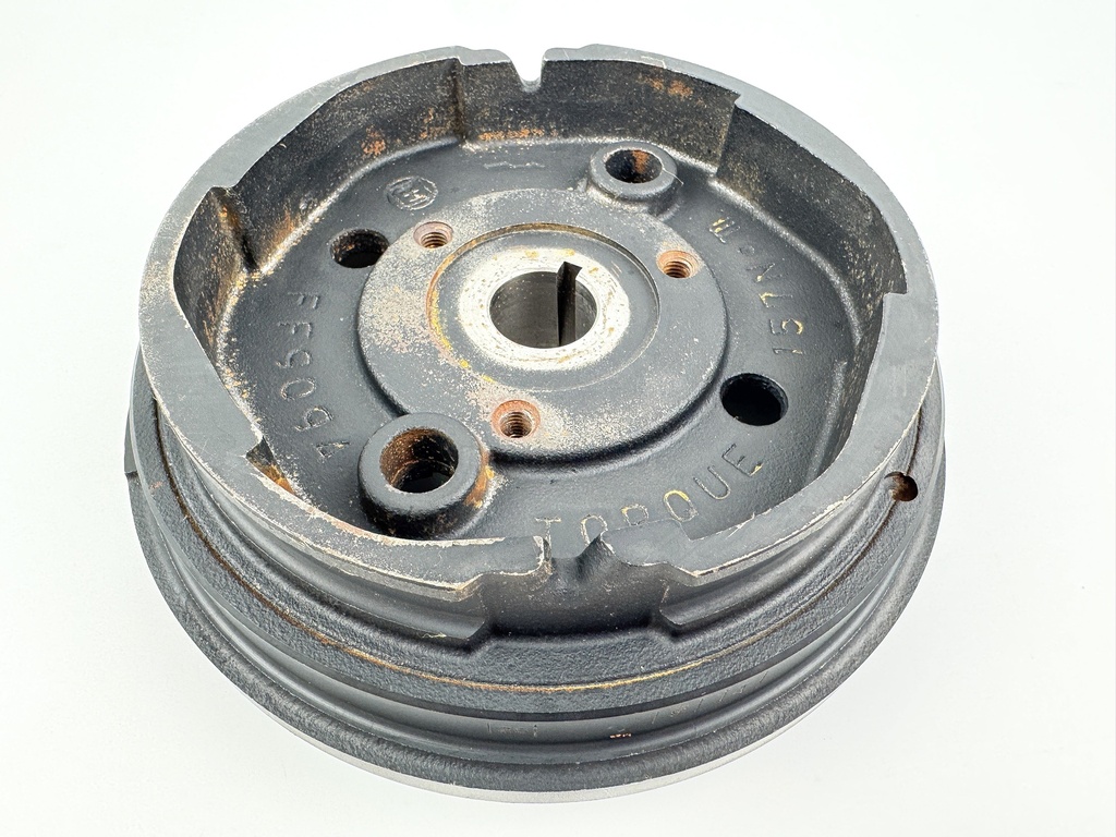 2010 Yamaha 25HP 4 Stroke Outboard Rotor Assembly Flywheel 6BL-85550-10-00