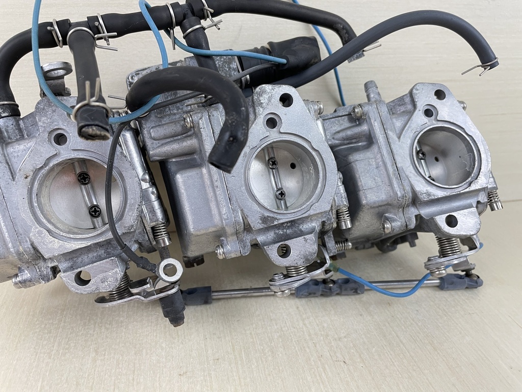 2000 Yamaha 50HP 2 Stroke Outboard Top Middle Bottom 1 2 3 Carburetor Set 