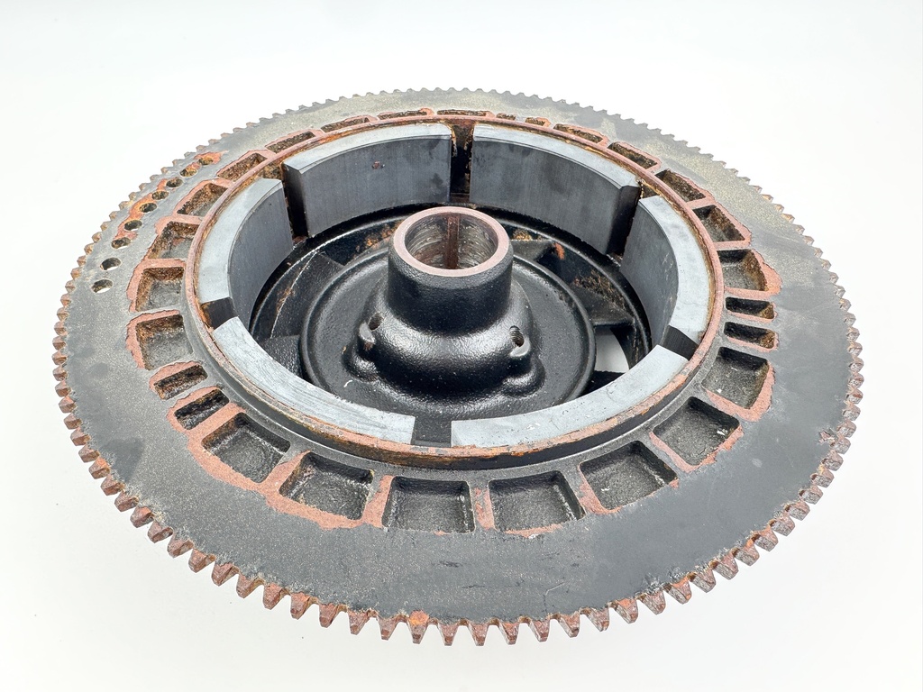 Johnson Evinrude 2 Stroke Outboard Flywheel 0586422