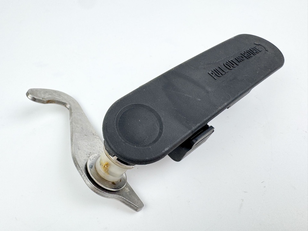 2021 Suzuki 200 HP 4 Stroke Outboard Starboard Latch Handle 61633-96J02 OEM