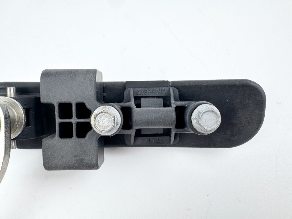 2021 Suzuki 200 HP 4 Stroke Outboard Front Latch Handle 61633-96J02 OEM