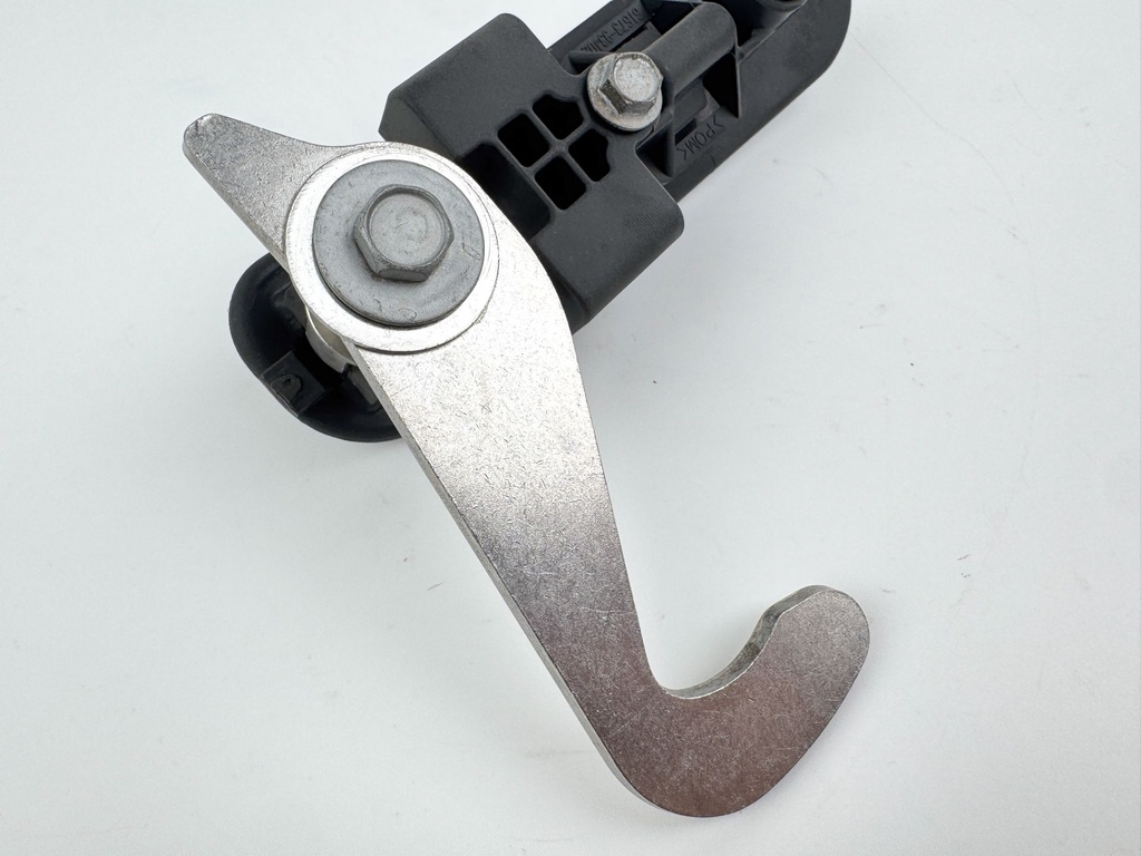 2021 Suzuki 200 HP 4 Stroke Outboard Front Latch Handle 61633-96J02 OEM