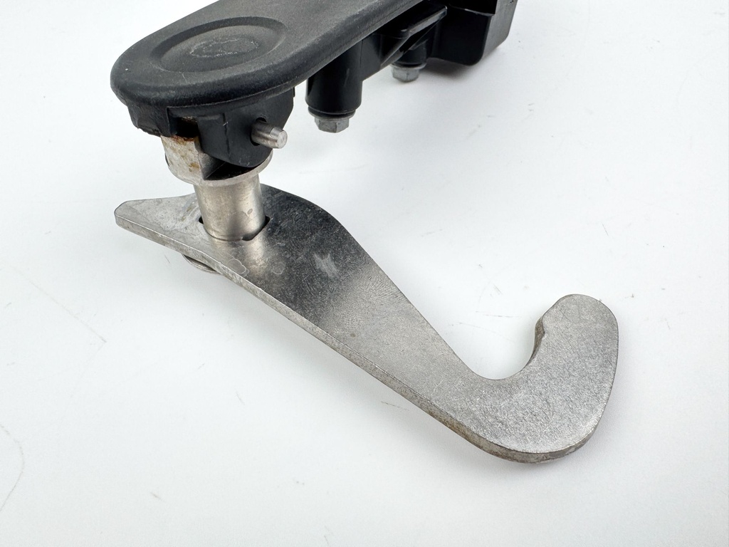 2021 Suzuki 200 HP 4 Stroke Outboard Port Latch Handle 61634-96J02 OEM