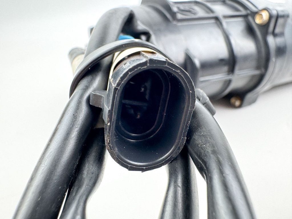 2020 Mercury 250 HP 4 Stroke Outboard Vapor Separator Tank VST 8M0132732 OEM