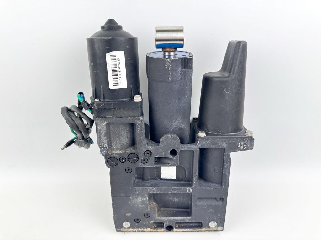 Mercury 4 Stroke V8 & V6 Outboard Power Trim And Tilt Assembly 8M0164977