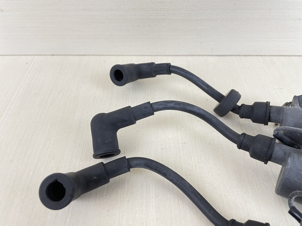 2005 Yamaha 50HP 2 Stroke Outboard Ignition Coil Assembly Set 6H5-85570-00-00