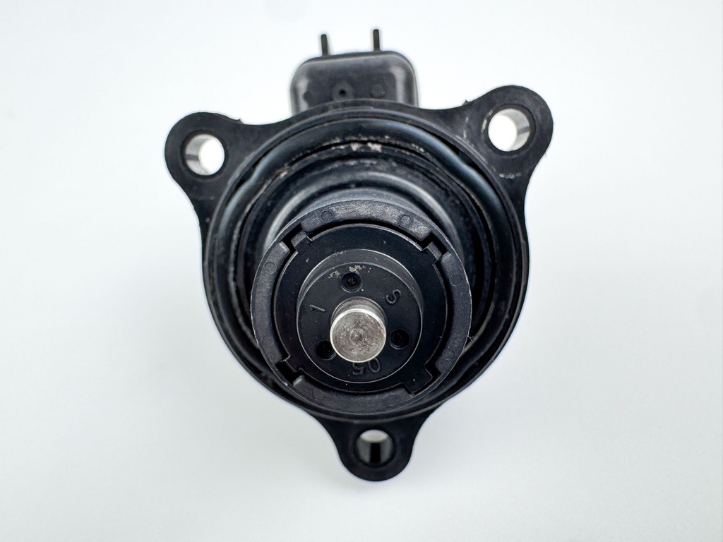 2003 Yamaha 115 HP 4 Stroke Outboard Idle Speed Control Valve ISC IAC 68V-1312A-00-00 Tested