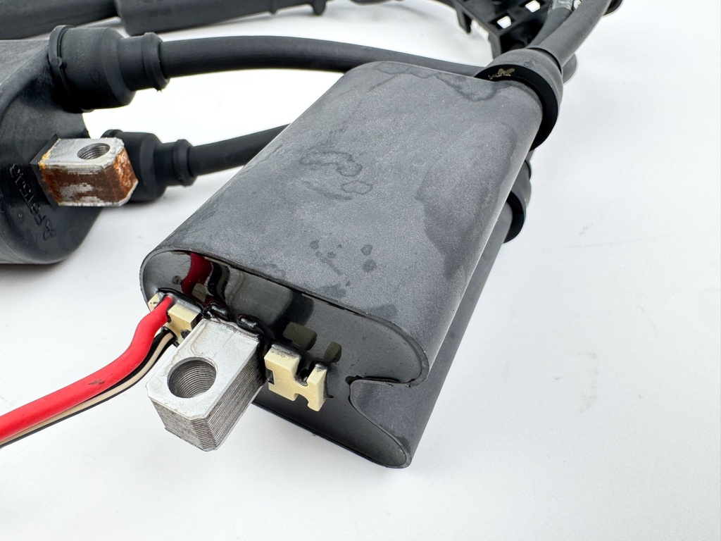 2003 Yamaha 115 HP 4 Stroke Outboard Ignition Coil Set 68V-82310-00-00 OEM