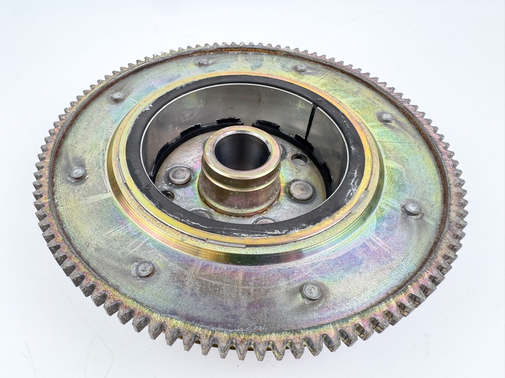 2003 Yamaha 115 HP 4 Stroke Outboard Flywheel Rotor 68V-81450-00-00 OEM
