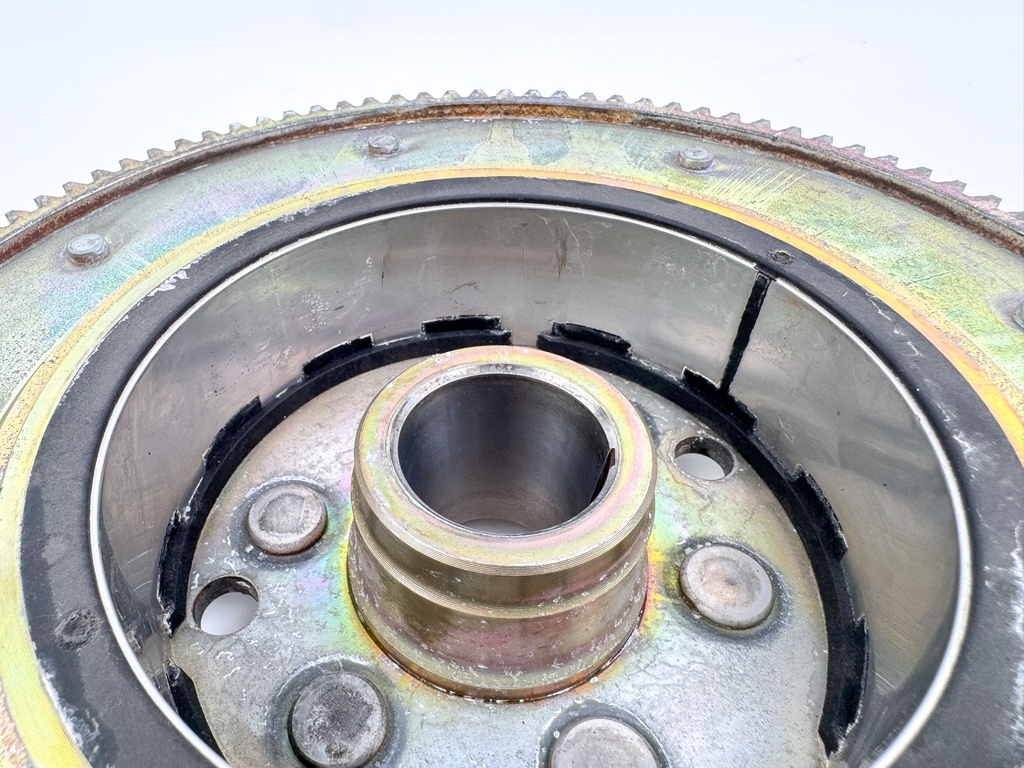 2003 Yamaha 115 HP 4 Stroke Outboard Flywheel Rotor 68V-81450-00-00 OEM