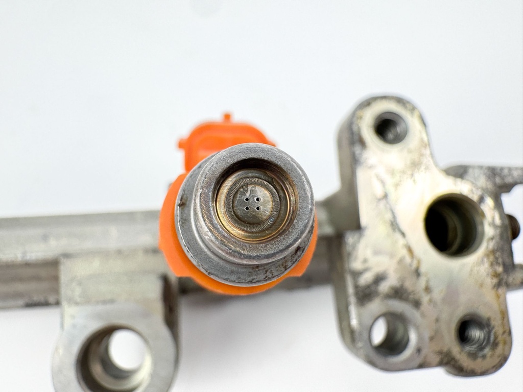 2003 Yamaha 115 HP 4 Stroke Outboard Fuel Injector Set Cleaned & Flow Tested