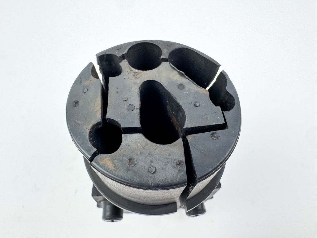 2000-2008 Yamaha 115HP 4 Stroke Outboard Cable Cover Plate 68V-42738-00-5B