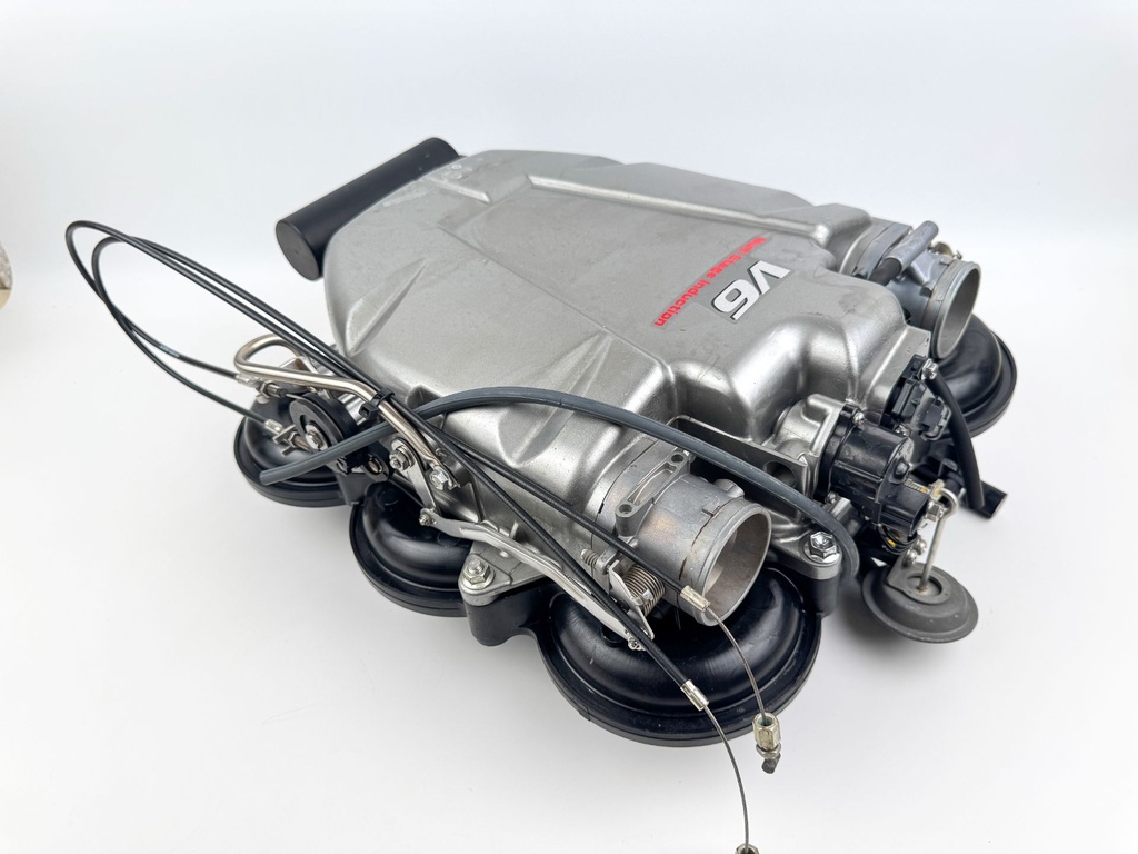 2010 Suzuki 250 HP 4 Stroke Outboard Air Intake Collector 13130-93J21 OEM