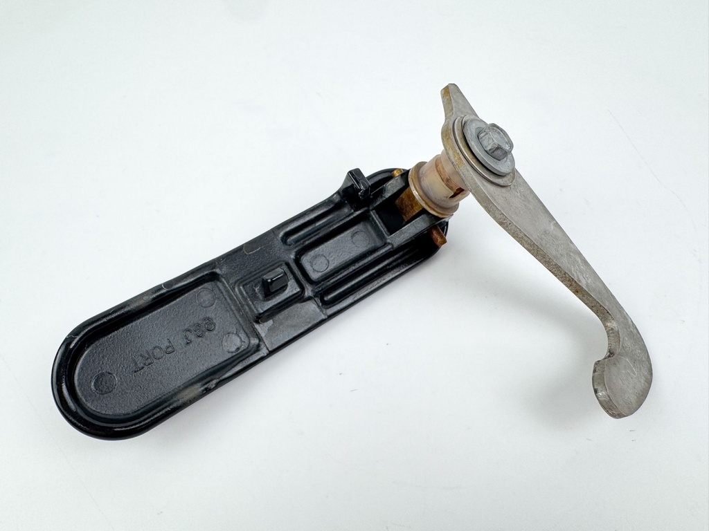 2009 Suzuki 250 HP 4 Stroke Outboard Port Latch Handle 61634-93J00-0EP OEM