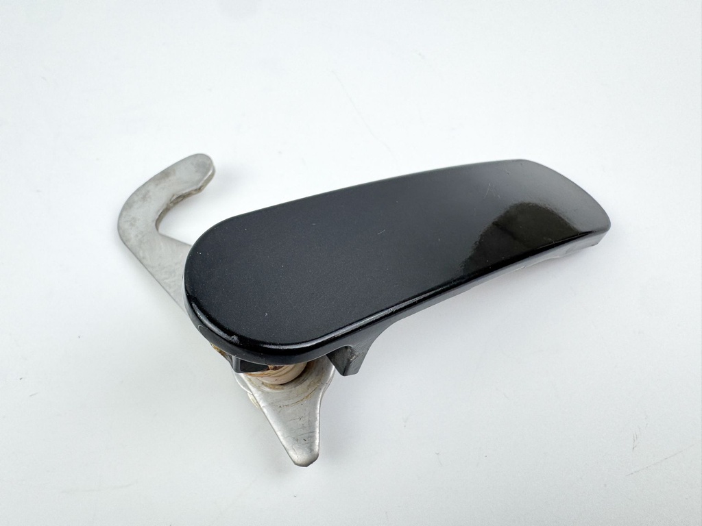 2009 Suzuki 250 HP 4 Stroke Outboard Starboard Latch Handle 61633-93J00-0EP OEM