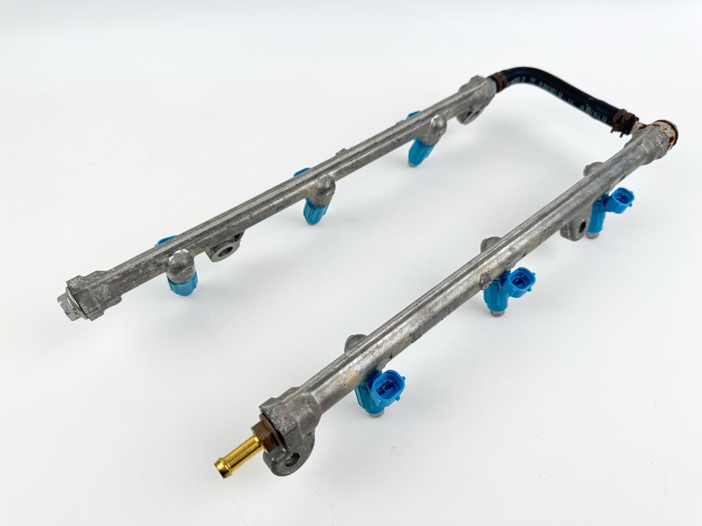 2009 Suzuki 250 HP 4 Stroke Outboard Port Fuel Injector Set W/ Rail 15710-93J00 OEM